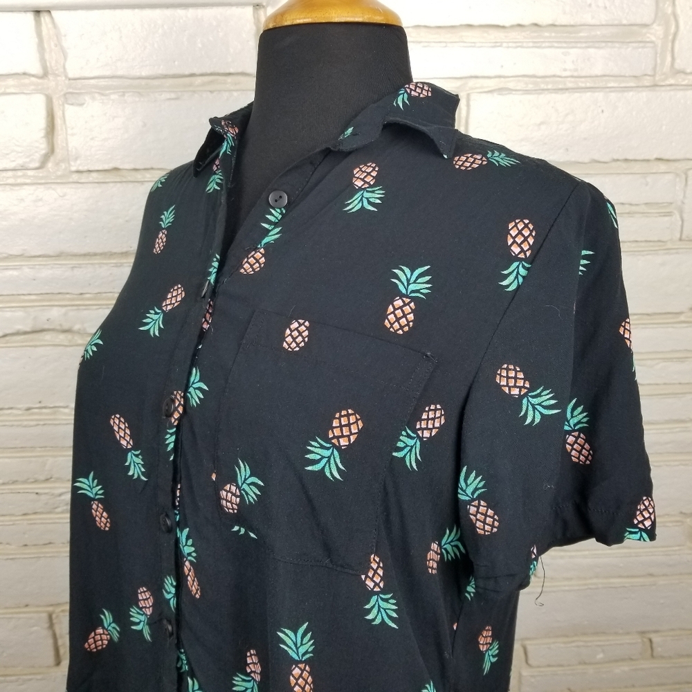3/$20 Love Notes Pineapple Button Up  Size M
